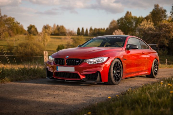 M4 F82 Sakhir Orange